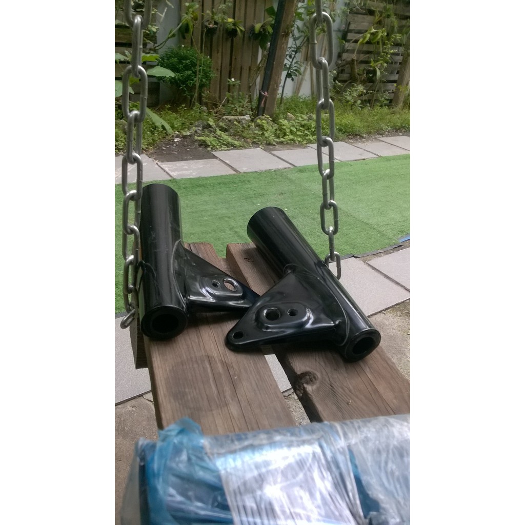 Tai thỏ phuột trước xe honda Cd-CL