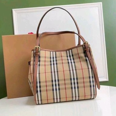 Túi BURBERRY siêu xịn