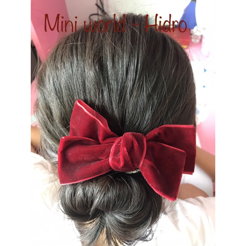 Thanh cột búi tóc hỗ trợ tạo kiểu tóc phong cách Hàn Quốc.