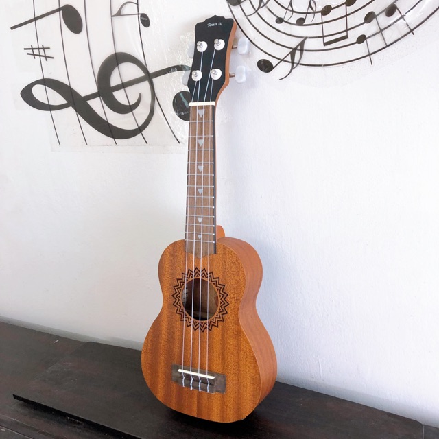 Đàn ukulele soprano gỗ mộc size 21 chất lượng