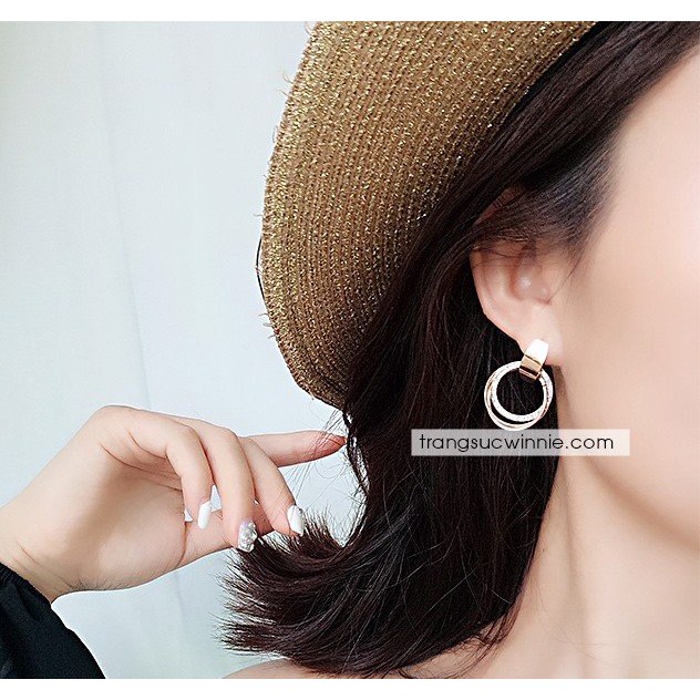 Hoa tai nữ titan 3 vòng