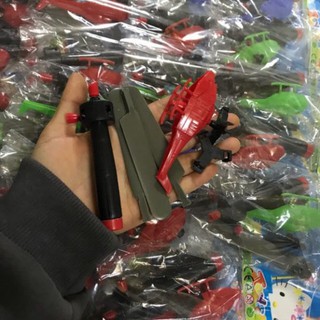 24 bộ máy bay rút lên trời