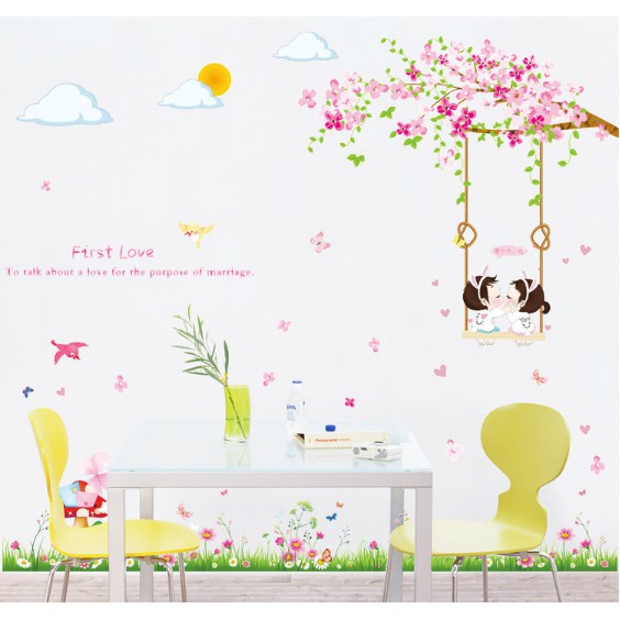 Decal trang trí Xích Đu đày hoa xinh cùng cặp đôi hôn nhau