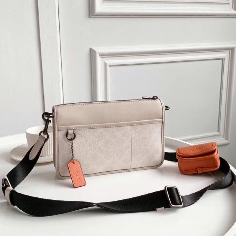 Túi C unisex kèm túi đựng tai nghe