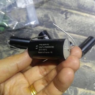 Tụ 3.9uf 630v fast caps mkp dành cho loa tép của solen , giá bán theo cái.