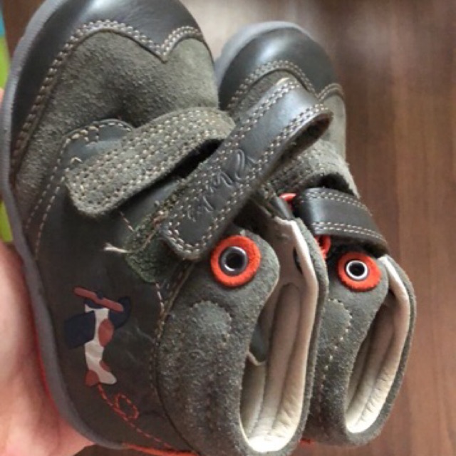 Giày clarks bé trai bé gái 1-2 tuổi