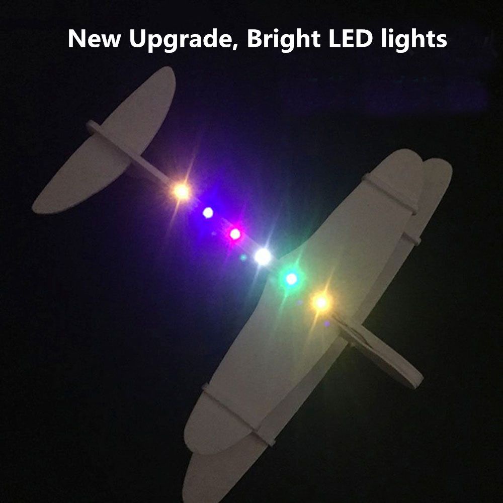 Máy bay đồ chơi bằng xốp có đèn LED cho bé