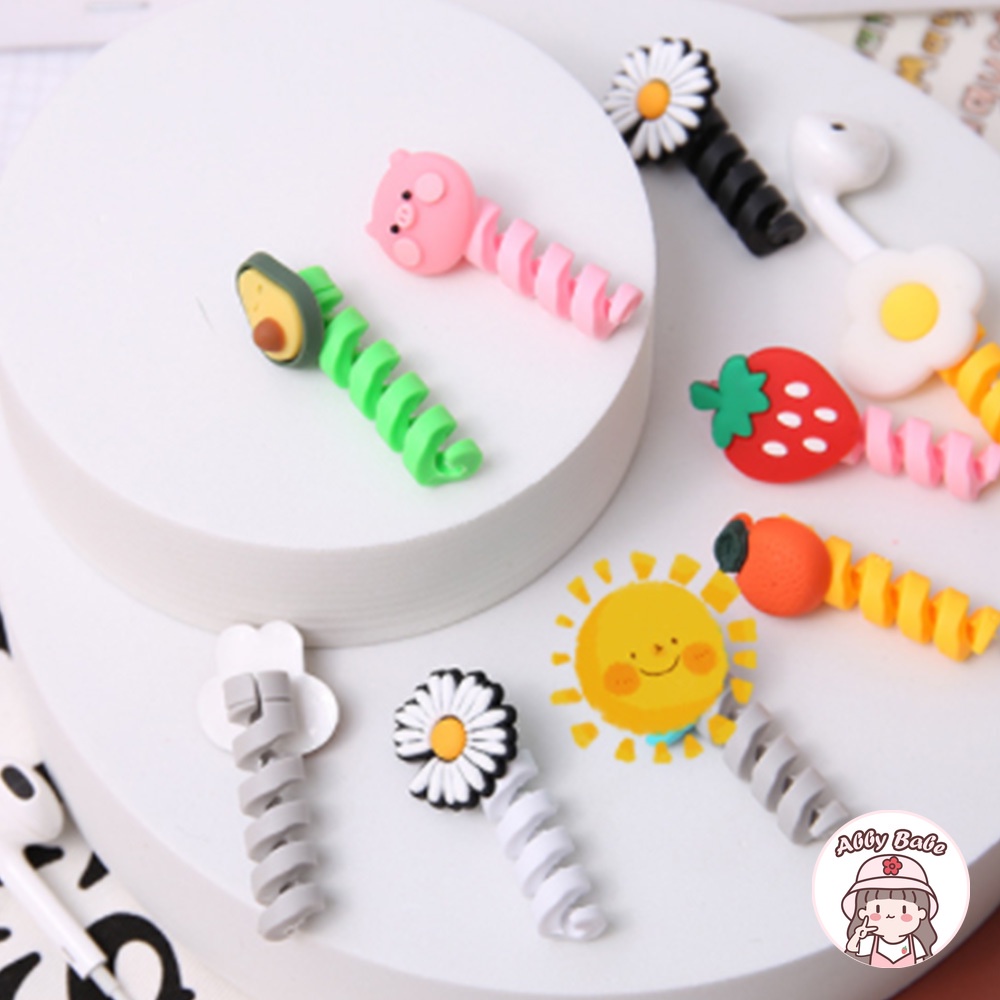Phụ Kiện Bảo Vệ Đầu Dây Cáp Tai Nghe Chống Gãy Hình Cô Gái Dễ Thương