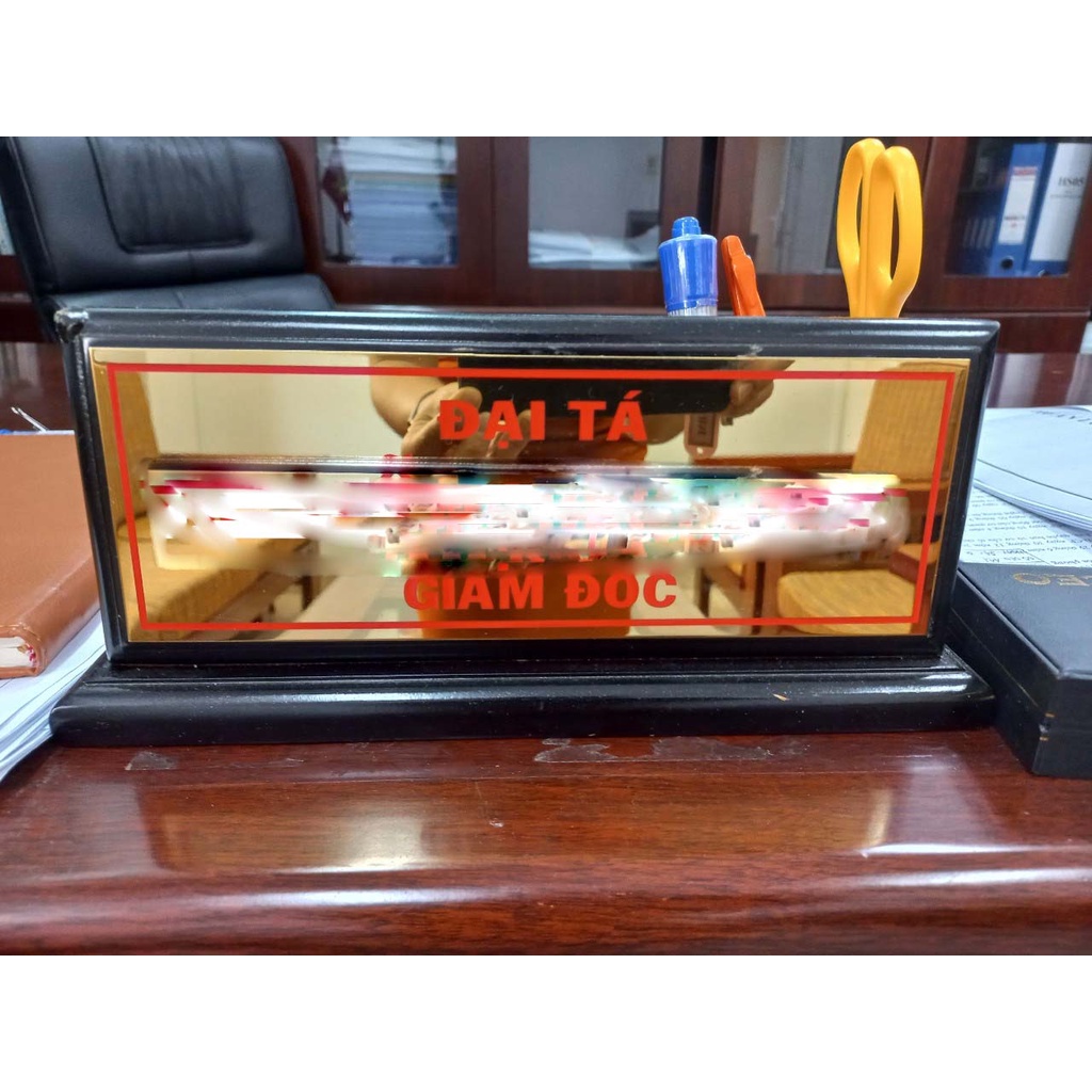 Bảng tên gỗ chức danh kệ gỗ để bàn