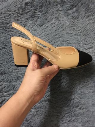 Giày cao gót công sở