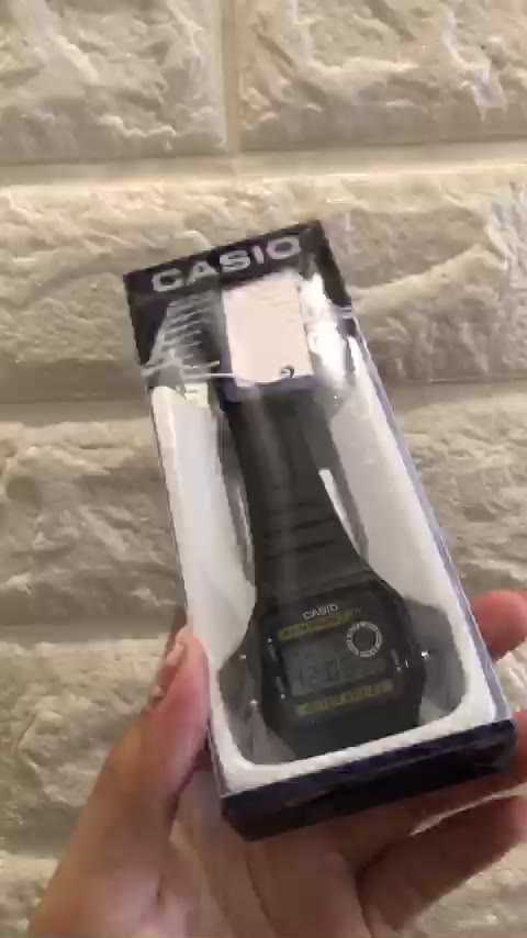 Đồng hồ thời trang Nam Casio WR F94 DÂY CAO SU MẶT NHỰA | BigBuy360 - bigbuy360.vn