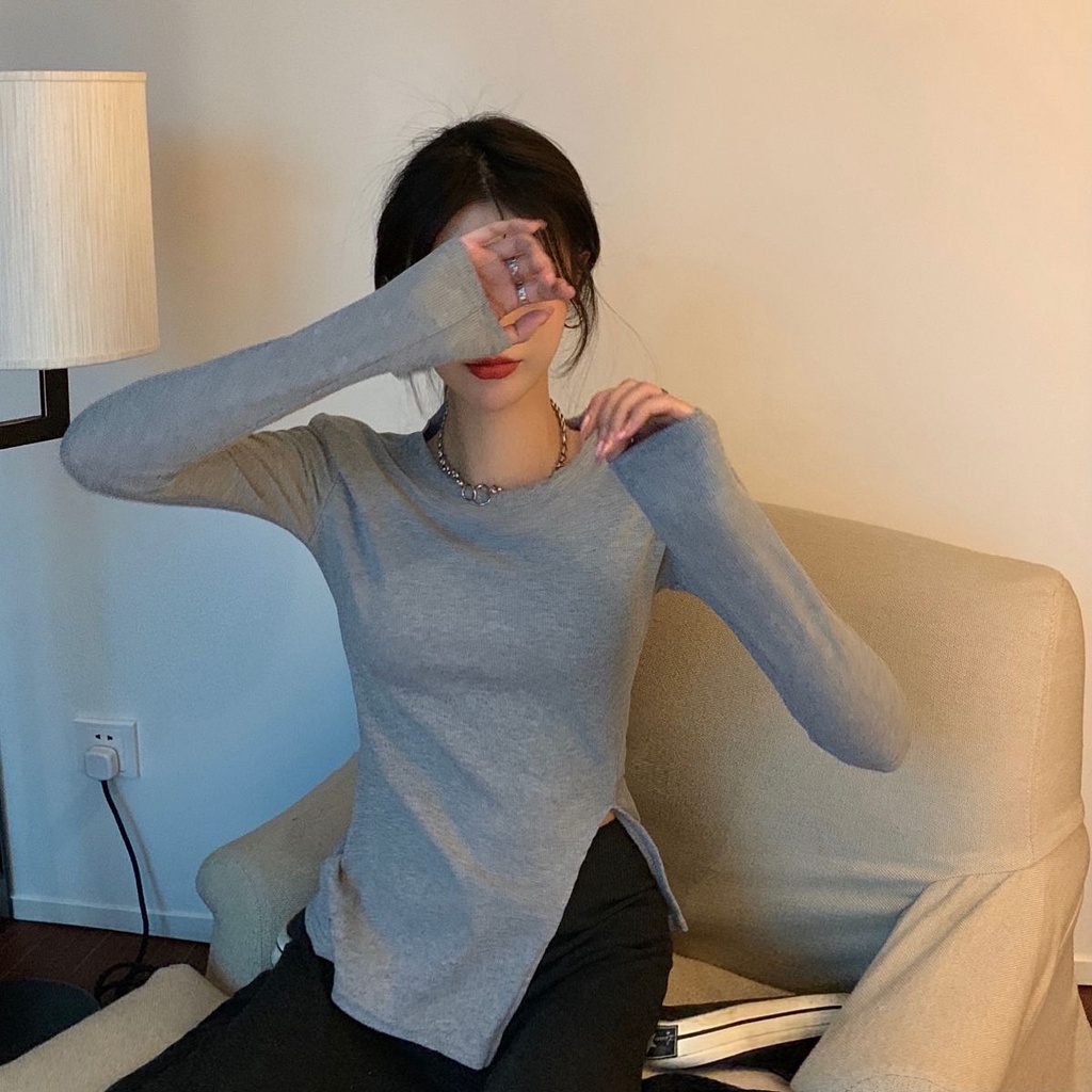 Áo thun COZOKC tay dài dáng ôm xẻ tà sành điệu dễ phối đồ