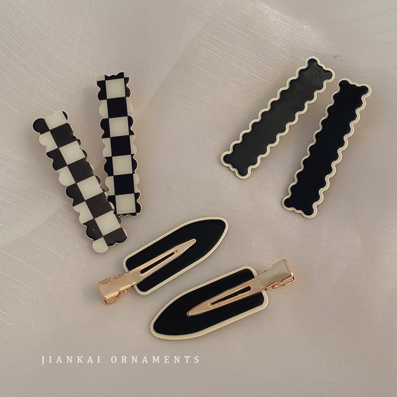 2 Kẹp tóc họa tiết caro đơn giản phong cách Hàn Quốc sành điệu