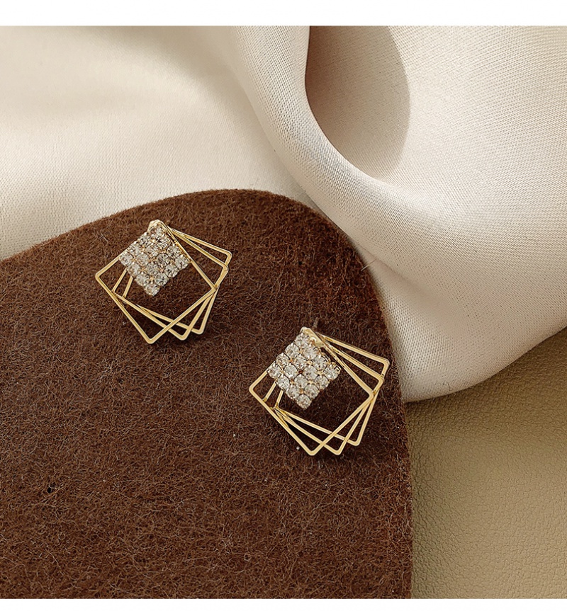 Bông tai đính đá thời trang cho nữ