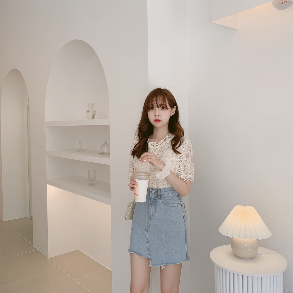 Áo Kiểu Tay Ngắn Cổ Tròn Phối Ren Thời Trang 28819 Cho Nữ | BigBuy360 - bigbuy360.vn