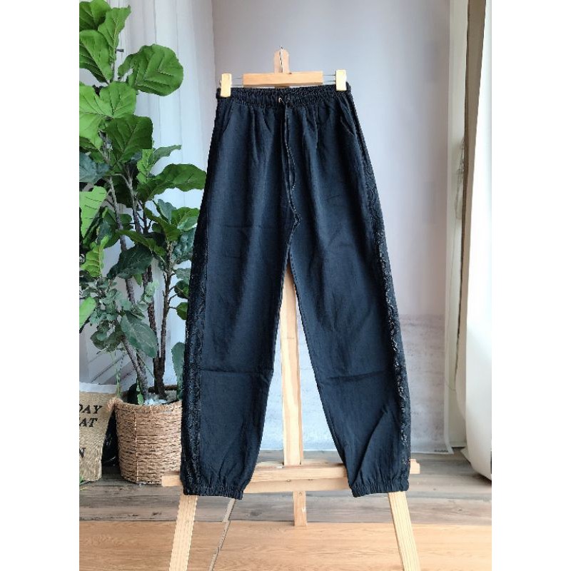 Quần baggy đũi xước viền ren