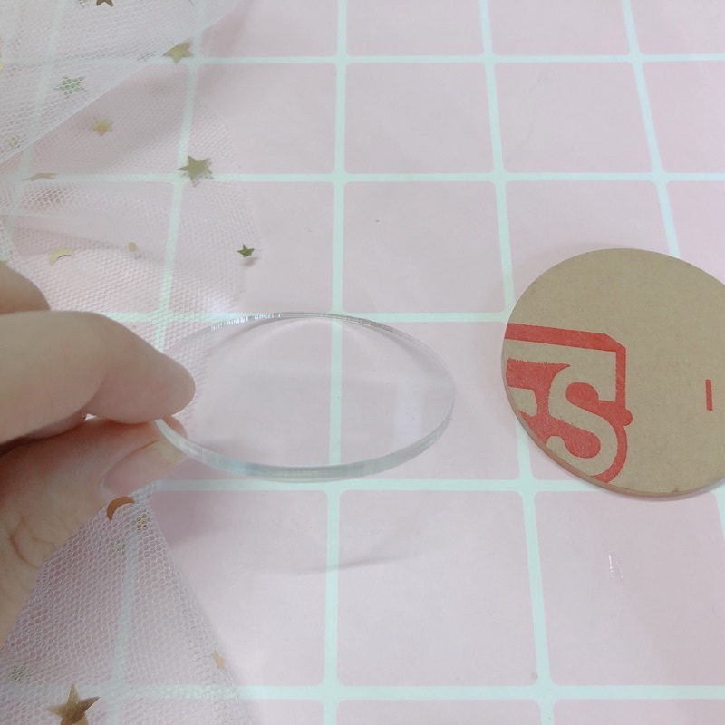 Tấm đế tròn mica cho tượng chibi, figure đất sét, standee