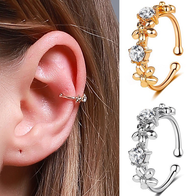 Khuyên Tai Đính Hoa Xinh Xắn Phong Cách Hàn Quốc Cho Bạn Gái