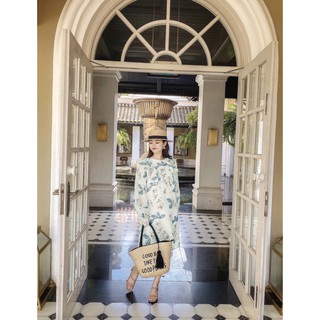 Váy tơ hoa trắng