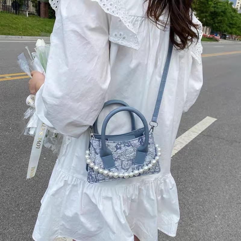 Túi đeo chéo mini vải sần Butterfly