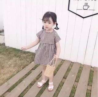Váy kẻ caro bé gái