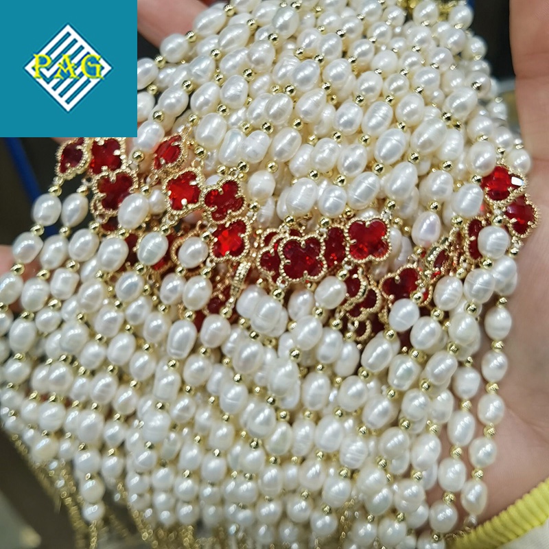 Vòng Tay Pearl Nước Ngọt AAA Mix Cỏ Bốn Lá Xinh Xắn