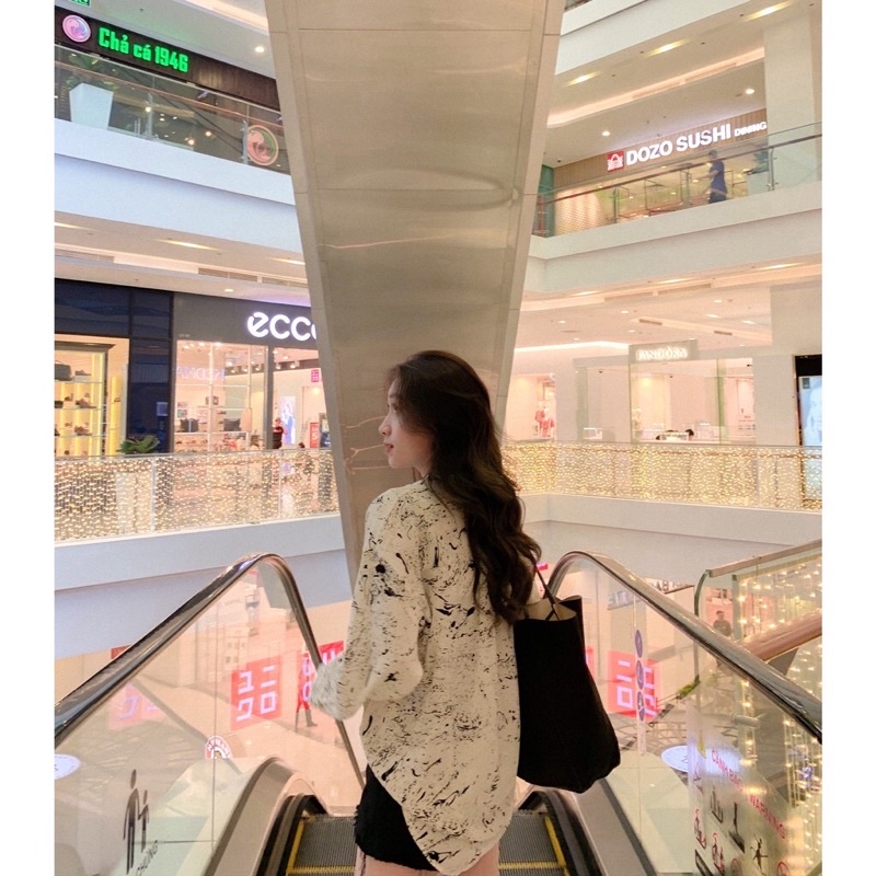 sơ mi vảy sơn trắng đen