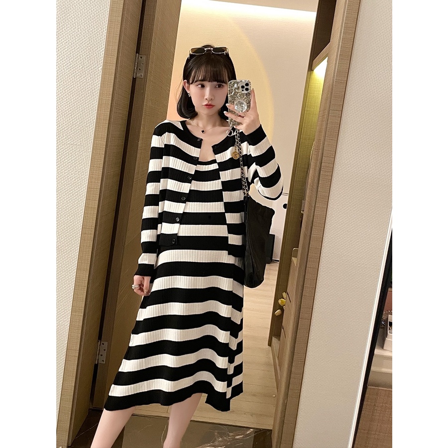 ##Set Đầm Hai Dây Và Áo Khoác Cardigan Dệt Kim Kẻ Sọc Thời Trang Mùa Thu Cho Bà Bầu