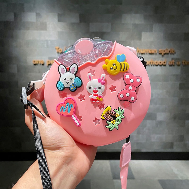 Bình Nước Có Ống Hút Hình Bánh Donut Dễ Thương Cho Bé