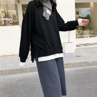 Sweater phối vạt trắng xẻ tà