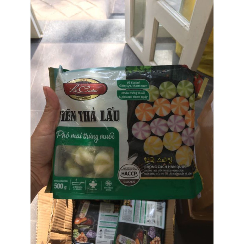 Bánh bao nhân trứng cá Lacusina hộp 500g