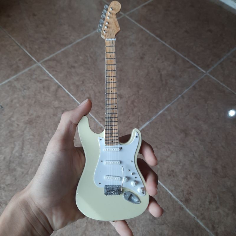 Fender Giá Đỡ Đàn Guitar Mini Dùng Làm Đạo Cụ Chụp Ảnh Cho Bé Sơ Sinh