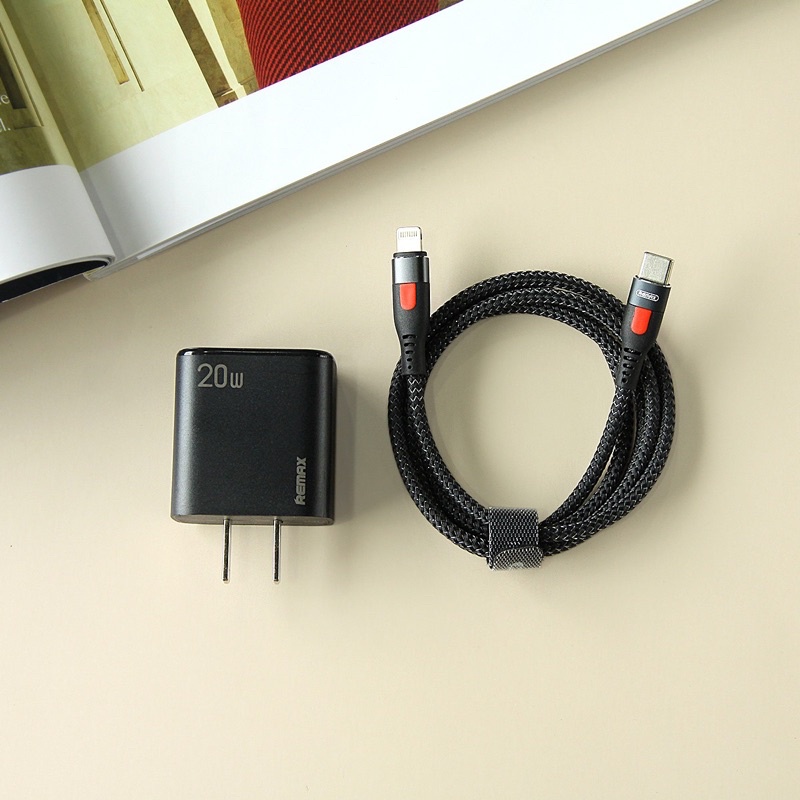 Bộ sạc nhanh iPhone 2 cổng PD 20w chính hãng U88 - Cốc sạc iPhone 8 - X - Xs max - 11 - 13 pro max