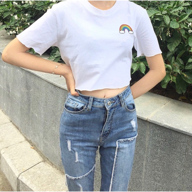 Áo CROPTOP THÊU CẦU VÒNG HÓT HÈ