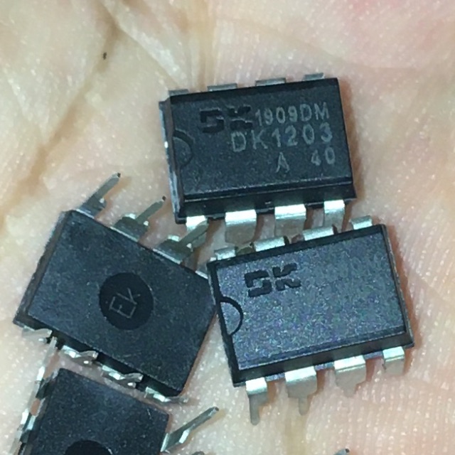 10 ic nguồn DK1203 YD723A chính hãng Dongke