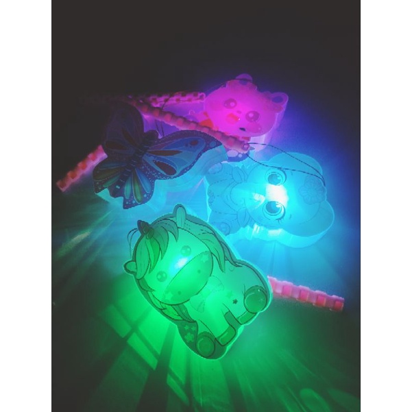 Lồng đèn nhựa các con vật ngộ nghĩnh cho bé rước trung thu