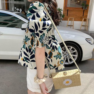 Áo Kiểu Nữ Cổ Vuông Ngắn Tay In Hoa Thời Trang