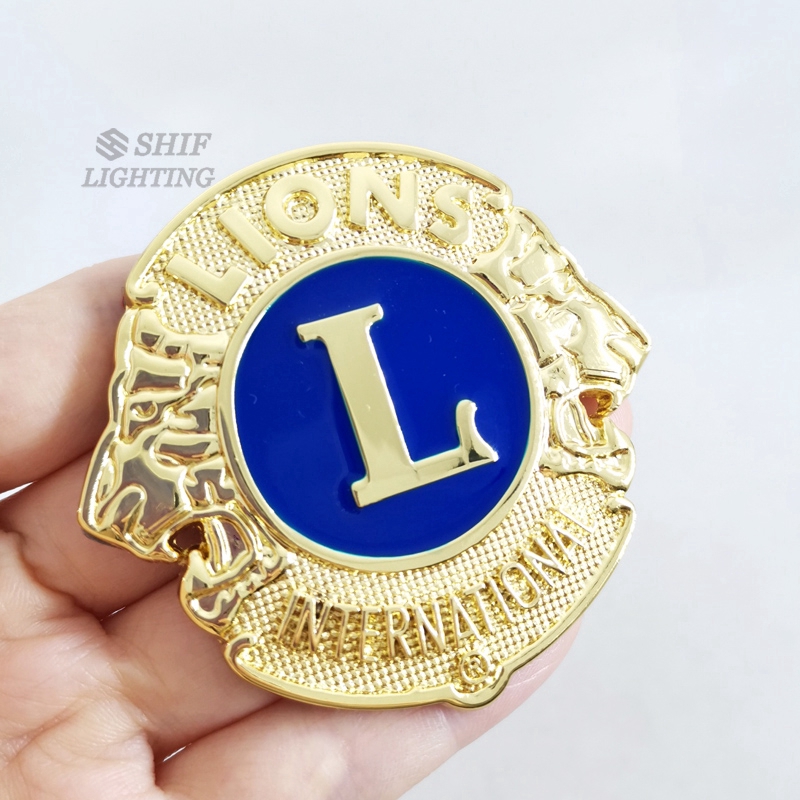1 x Logo Kim Loại Hình Logo Vua Sư Tử Quốc Tế Trang Trí Xe Hơi