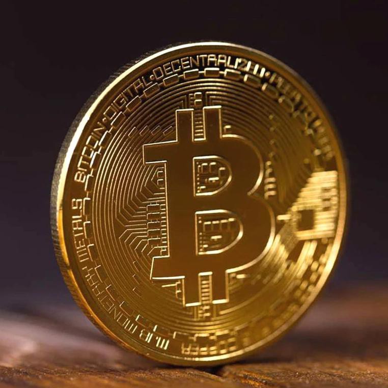 Bộ Sưu Tập Đồng Tiền Bitcoin Mạ Vàng Độc Đáo