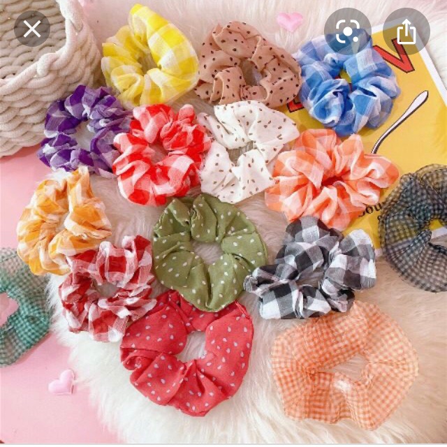 2 Set cắt sẵn may scrunchies trơn và họa tiết giao ngẫu nhiên, gồm mảnh vải 10cmx 50cm và dây thun của Vải rẻ HB shop