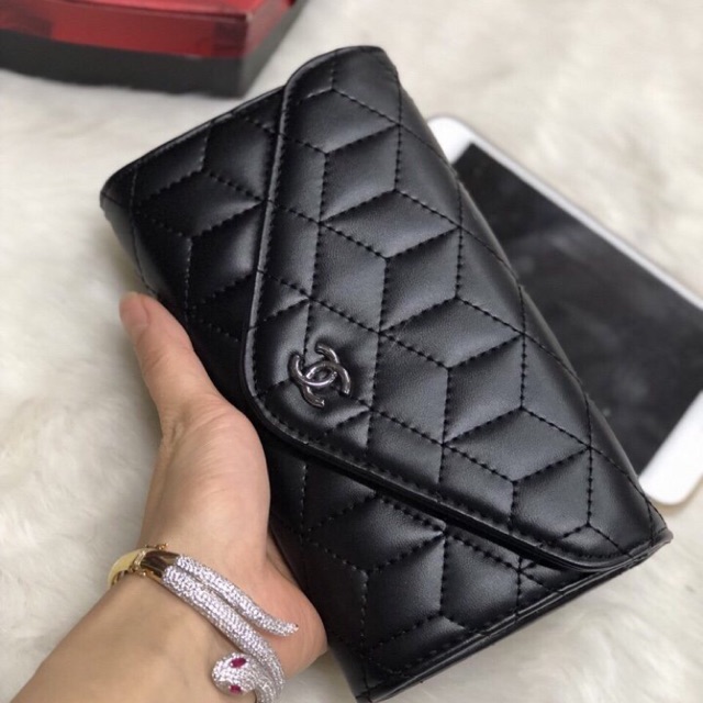 Ví cầm tay