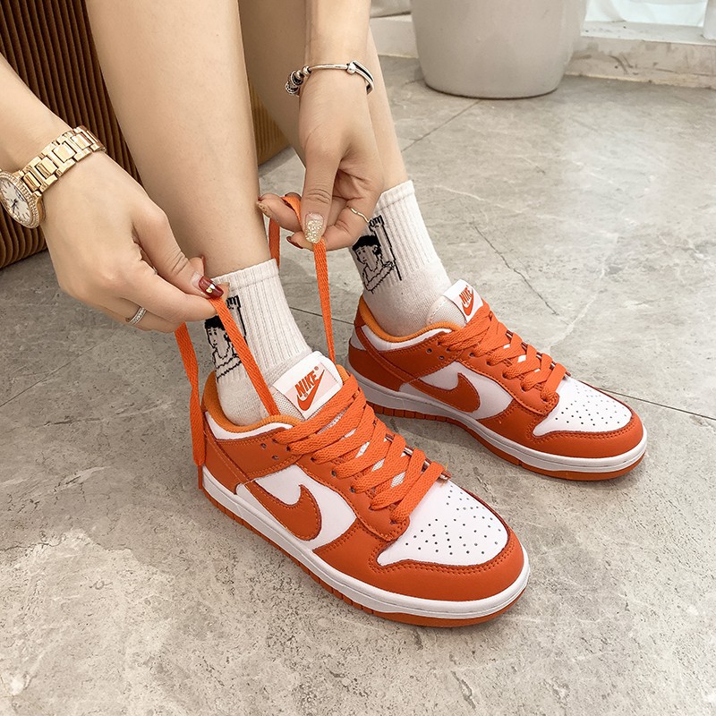 ✱♤✇SB DUNK Giày nữ 2021 Tân sinh viên Thời trang Hàn Quốc thể thao nam trượt ván chất lượng cao màu cam trắng