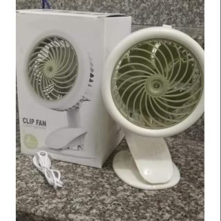 Quạt mini kẹp bàn