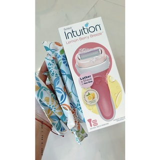 DAO CẠO SCHICK INTUITION ĐẦU BƠ KÈM REFILL