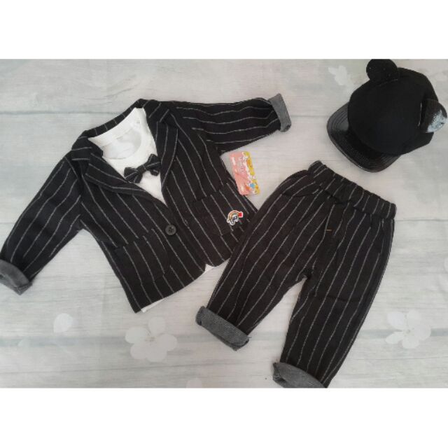 Bộ vest cho bé trai
