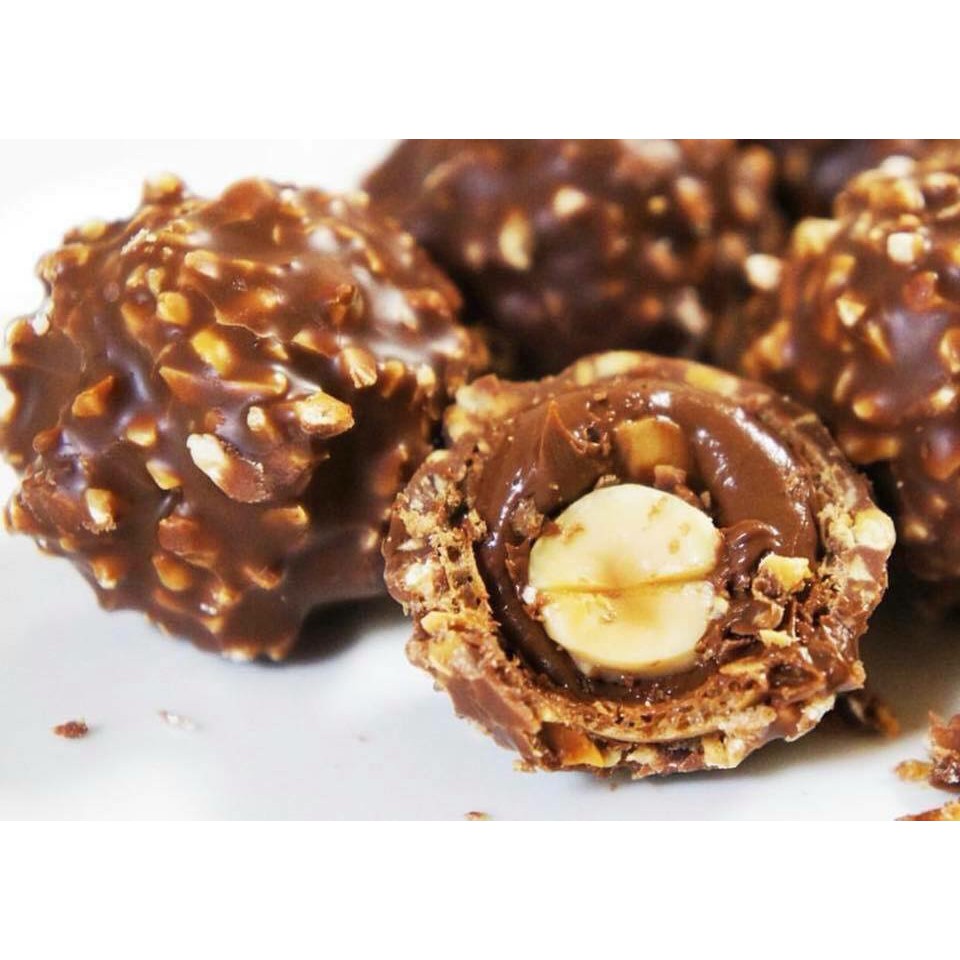 [Mã GROSALE2703 giảm 8% đơn 250K] Sô cô la Ferrero Rocher hộp 16 viên - Đức.