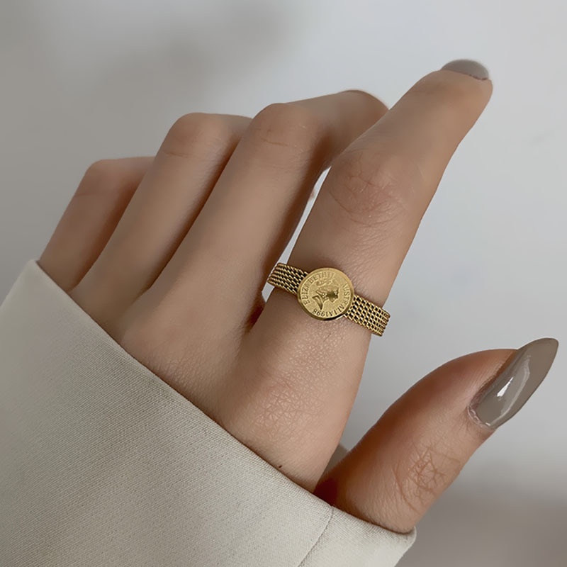 Nhẫn Thép Titan Mạ Vàng 18k Thời Trang Âu Mỹ Cho Nữ