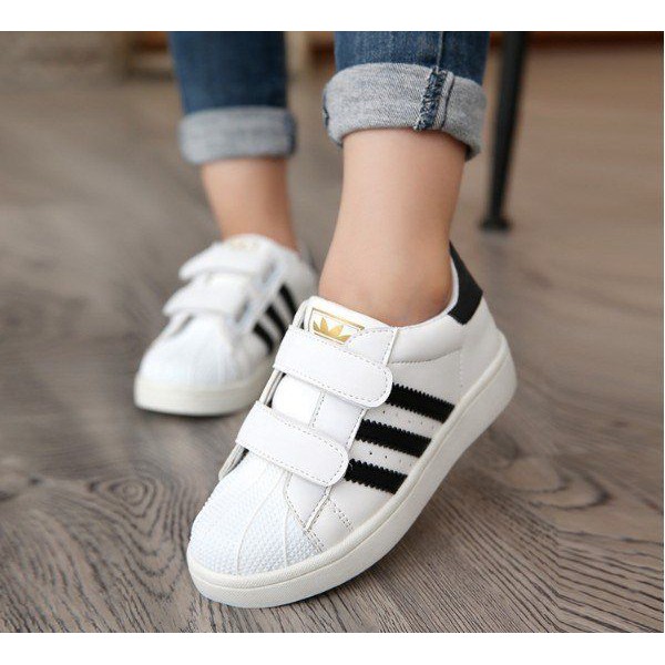 giày thể thao 3 sọc adidas cho bé (ảnh thật tự chụp )