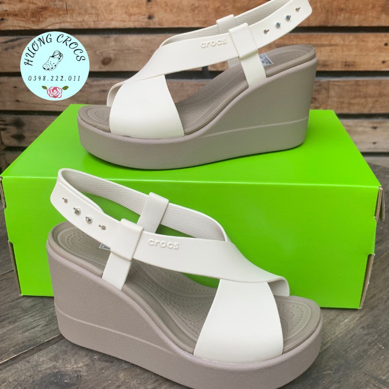 Sandal Cross Brooklyn high màu trắng, cao gót 9p chống trơn trượt, không xẹp lún, êm mềm nhẹ cho nữ
