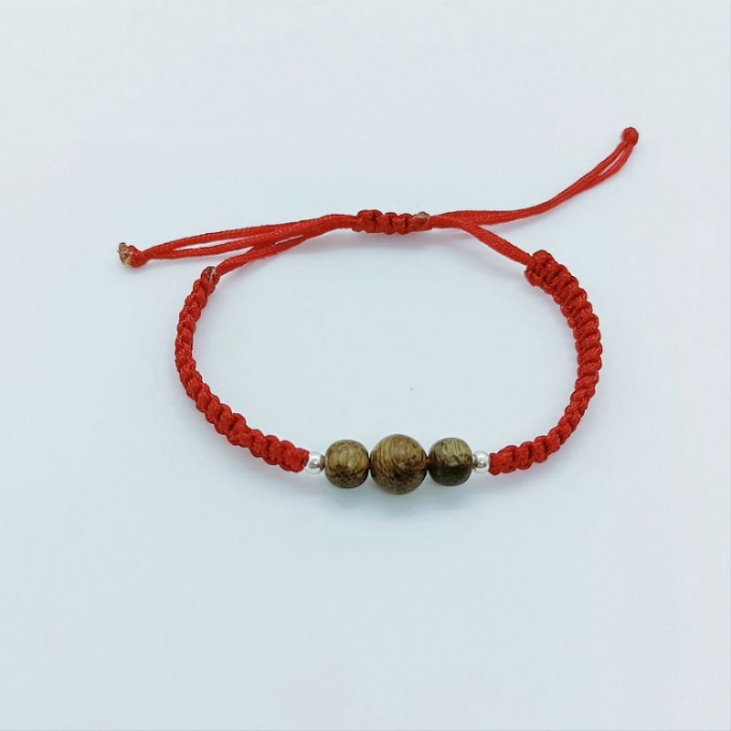 Vòng Tay Chỉ Đỏ Handmade Mix Trầm Hương - N120 | BigBuy360 - bigbuy360.vn